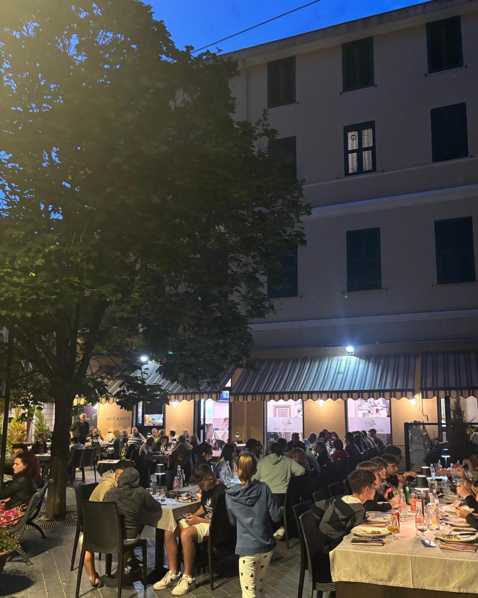 Albergo Florida Taggia Exterior foto
